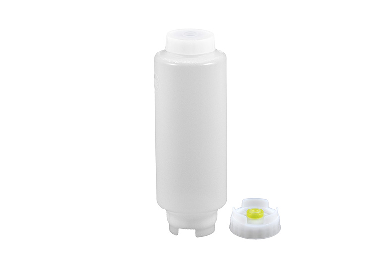 BOUTEILLE SOUPLE MEMBRANE MEDIUM EN VRAC - AVEC COUVERCLE A VIS BLANC - 710ML 